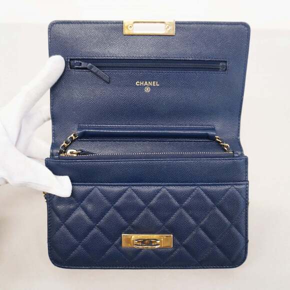 CHANEL Authentic Blue Caviar Leather Wallet - Picture 4 of 15